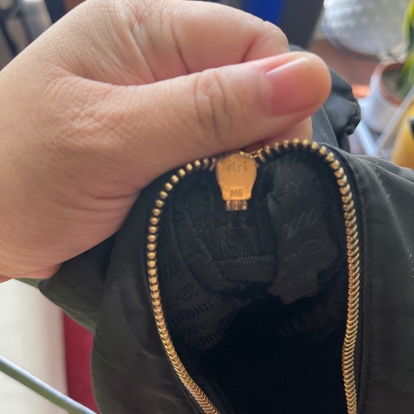 Authentic Prada Tessuto+Saffiano nero bag,EUC - Picture 8 of 9